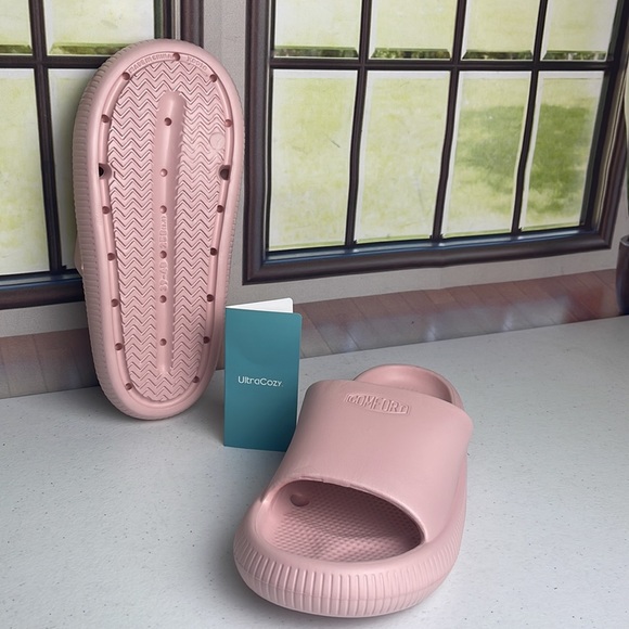 UltraCozy Comfort Slide Sandals - Picture 4 of 4